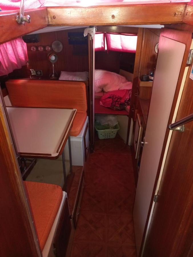Bateau Hebergement Insolites ลูกัท ภายนอก รูปภาพ